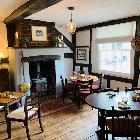 The Swan Inn Midhurst Ngoại thất bức ảnh