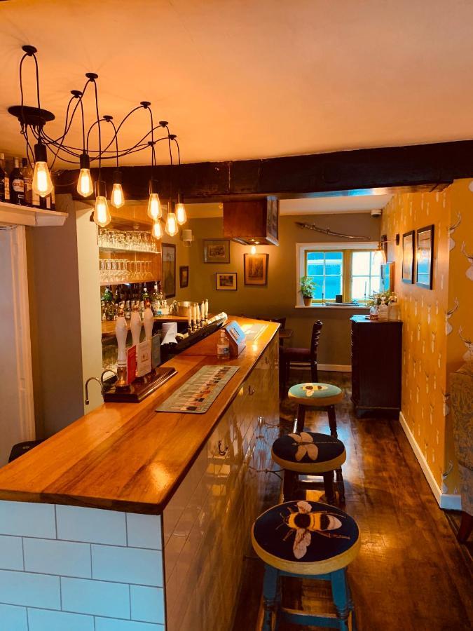 The Swan Inn Midhurst Ngoại thất bức ảnh