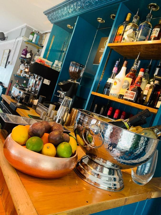 The Swan Inn Midhurst Ngoại thất bức ảnh