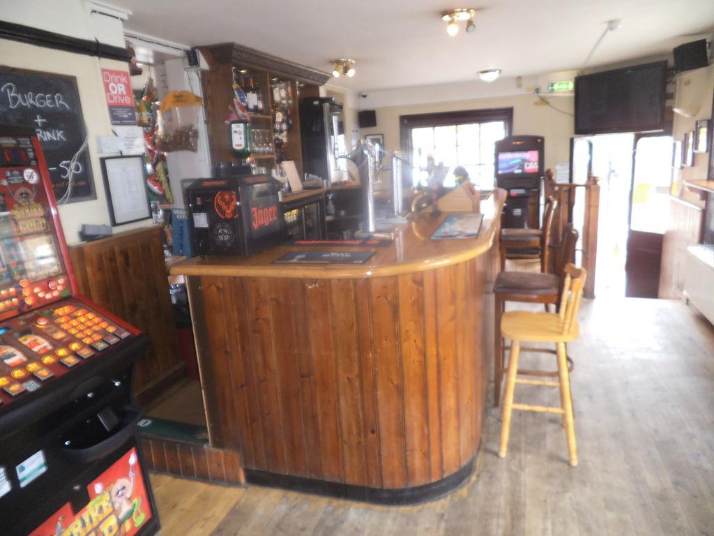 The Swan Inn Midhurst Ngoại thất bức ảnh