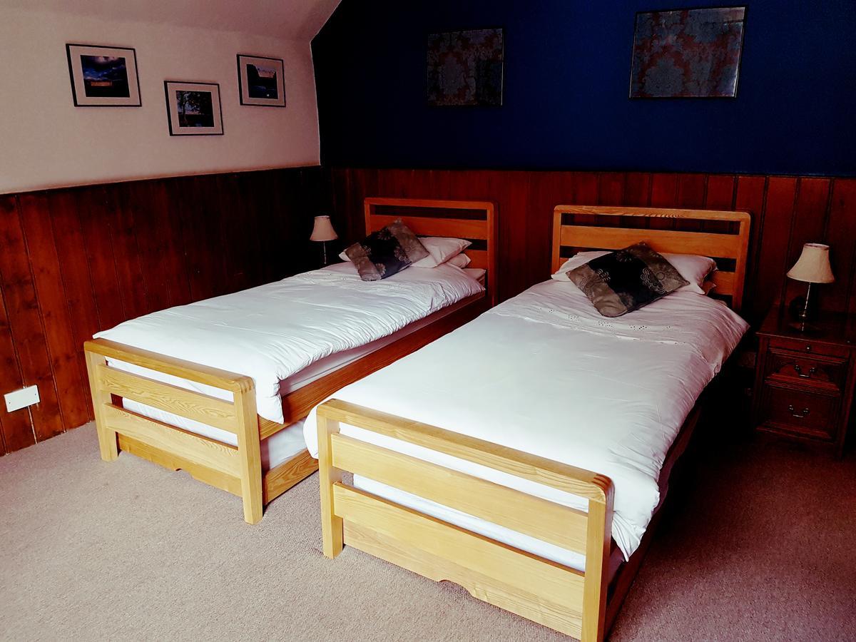 The Swan Inn Midhurst Ngoại thất bức ảnh